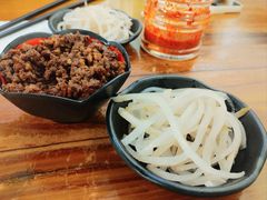 -丽虹云南过桥米线(兴工街店)