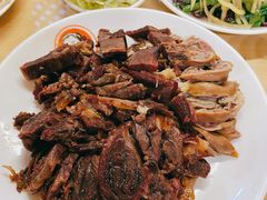 -闫家驴肉老店(华电一校店)