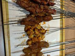 -街角等你.大连海鲜烧烤.经典铁板海鲜串(西安路店)