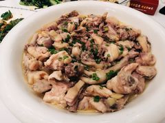 红葱头蒸泉水鸡-围龙屋客家食府(福田店)