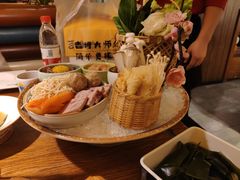 -咕嘟草帽鱼·牛奶一样的鲜鱼汤(天鹅湖万达广场店)