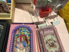 -恋物百货商店(华侨城店)