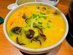 版纳番茄酸汤鱼米线-云海肴·汽锅鸡·云南菜(天山百盛优客店)