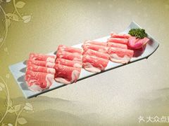-猪啊牛呀羊啊铜盘烤肉(正大广场店)