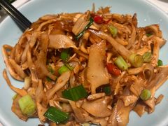 -刘胖子家常菜·蹄花焖藕(兴业店)