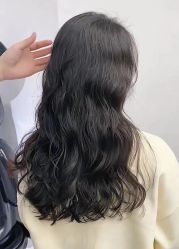 -苏豪美发S A L O N烫发染发