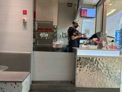 -DQ·蛋糕·冰淇淋(荟聚中心店)