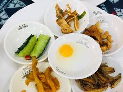 -桥香园云南过桥米线(金马碧鸡店)