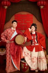 -雪中彩影婚纱摄影·微光艺术中心