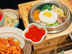 -明洞阿姨·韩式酱蟹烤肉·创意料理(三元桥店)