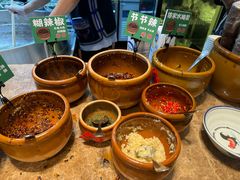 -云阿蛮云南生烫牛肉米线(奉贤路店)