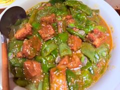 -关东小磨东北菜(上海长风大悦城店)