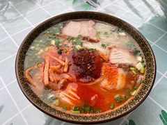 -肇兴特色牛肉粉