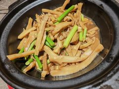 -吕氏焗小鲜•海鲜青岛菜(总店)