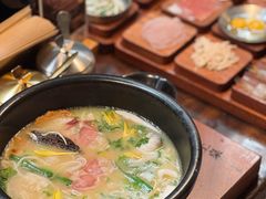 -银米·云南传统过桥米线(双廊黑金冠店)