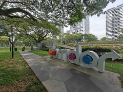 -东海岸人工湖美食村