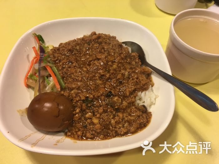 罐罐打卤饭(台湾便当)招牌卤肉饭图片 - 第1张