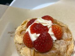 草莓泡芙-多乐之日(颐堤港店)