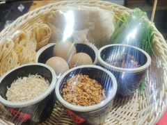 -致流年临沂炒鸡•八大碗(北园路店)
