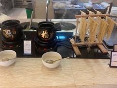 -东西风牛排馆周末烧烤自助(首都机场希尔顿店)