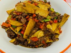 冬笋炒牛肉-醉美东江·三文鱼·烧鸡公