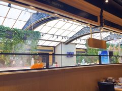 -川骄海鲜自助(王府井奥莱UP TOWN店原世界之花店)
