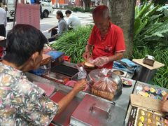 -詹爷爷乌节路街头冰淇淋