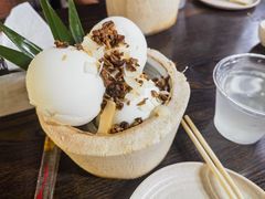 椰子冰淇淋-婉泰·特色小吃·舂鸡脚(告庄二店)