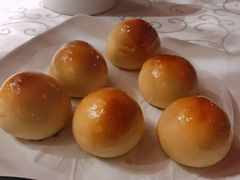 蜜汁餐包-香山家宴