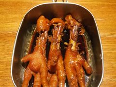 弄堂里的卤鸡爪-弄堂里·寻味杭州(湖滨银泰in77C区店)
