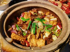 -巴厘龙虾·榜首油焖大虾(音乐学院·沿江酒馆店)