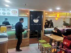 -何米粉(力盟步行街店)