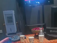 -屋有岛沉浸游戏旗舰店(中山公园店)