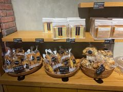 -啊噗吐呦现场烘焙(麦凯乐店)