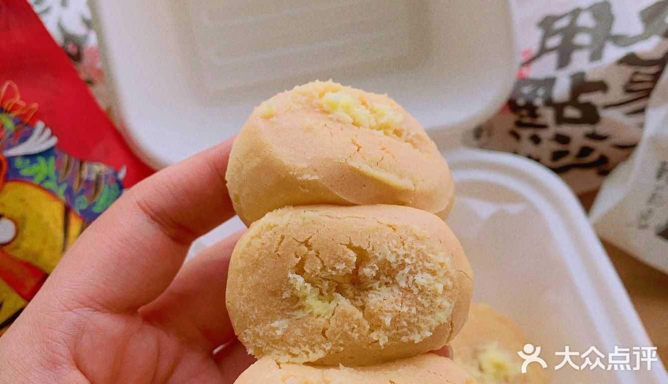 虎头局也太好吃了吧，一口一个榴莲麻薯超满足～