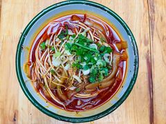 -拈签一笑黄牛肉辣卤串串
