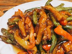 -溢心园香河肉饼总店