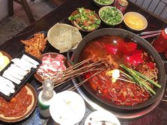 -四小区火锅·巷子里的重庆火锅(花照壁店)