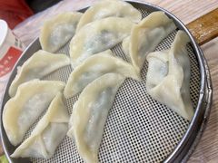 -江城燕子大排档(江汉路步行街店)