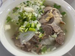 -杨老五羊肉粉汤