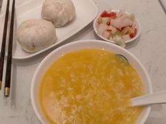 -李与白包子铺(桐梓林店)