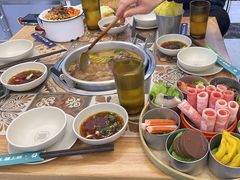 -顶上头·螺蛳火锅(五一新村店)