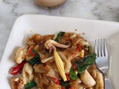 -邢泰记