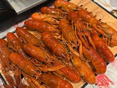 -肥肥虾庄·金牌油焖大虾(汉街SKP店)