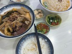 -府广阿婆牛杂