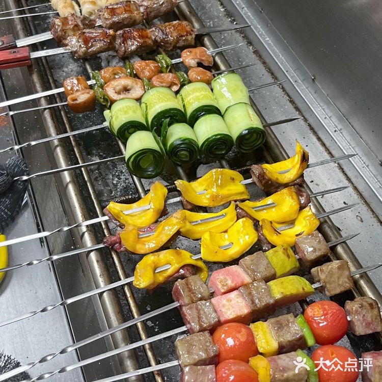 夏天的快乐就是东北烧烤➕龙虾！绝了！