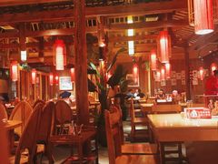 -野山舂·贵州现舂酸汤火锅(鸿通城店)