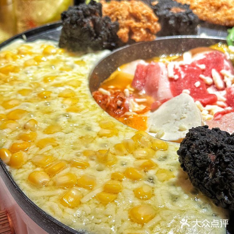 缺点：在广州才有‼️冲着UFO火锅可以N刷