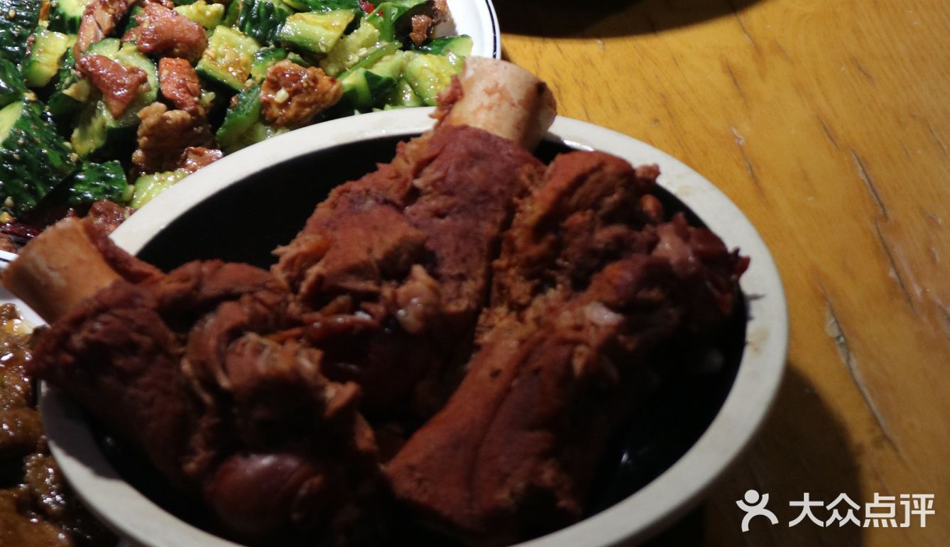 驻扎在香杨路上多年的老店