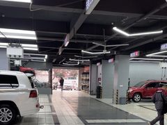 -哈贝卡汽车服务连锁(硕士路店)